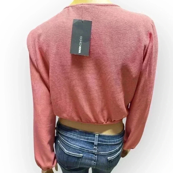 NWT Fashion nova trendy women’s long sleeve tie front crop top size L - Picture 7 of 7